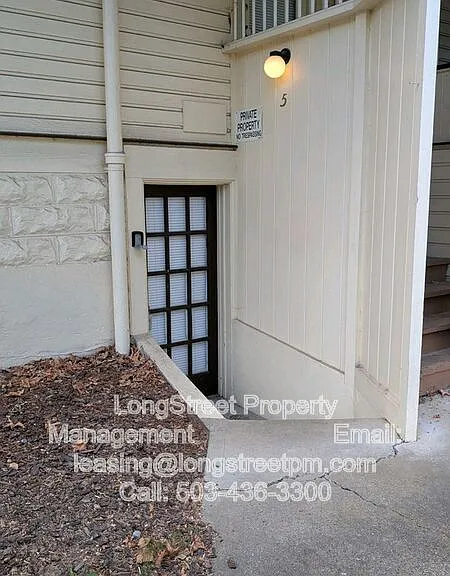 205 NW 11th St #5 — Photo 26