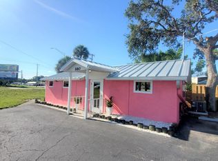 880 S McCall Rd, Englewood, FL 34223