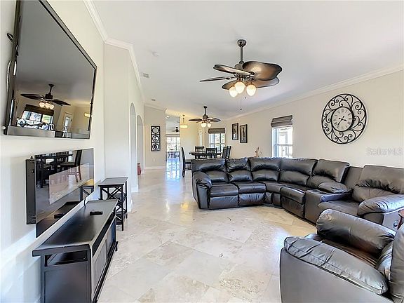 4th image of 509 Vicenza Way