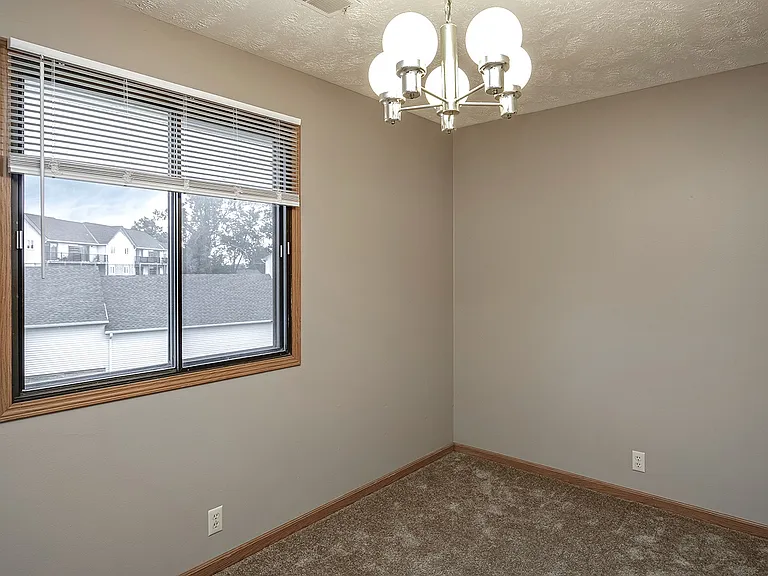 Gold Coast Apartments — Photo 30