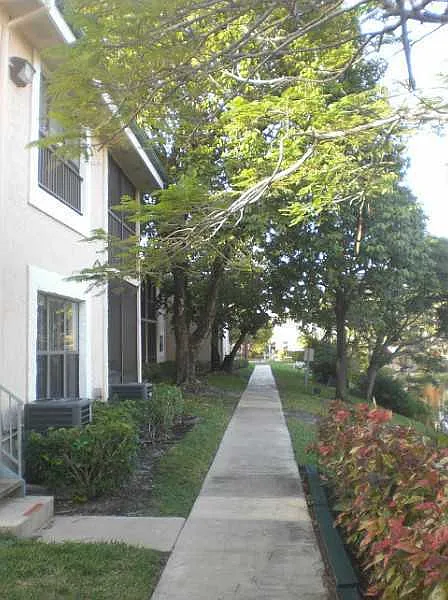 1 Bedroom in a Beautiful Neighborhood in Sunrise, FL — Photo 3