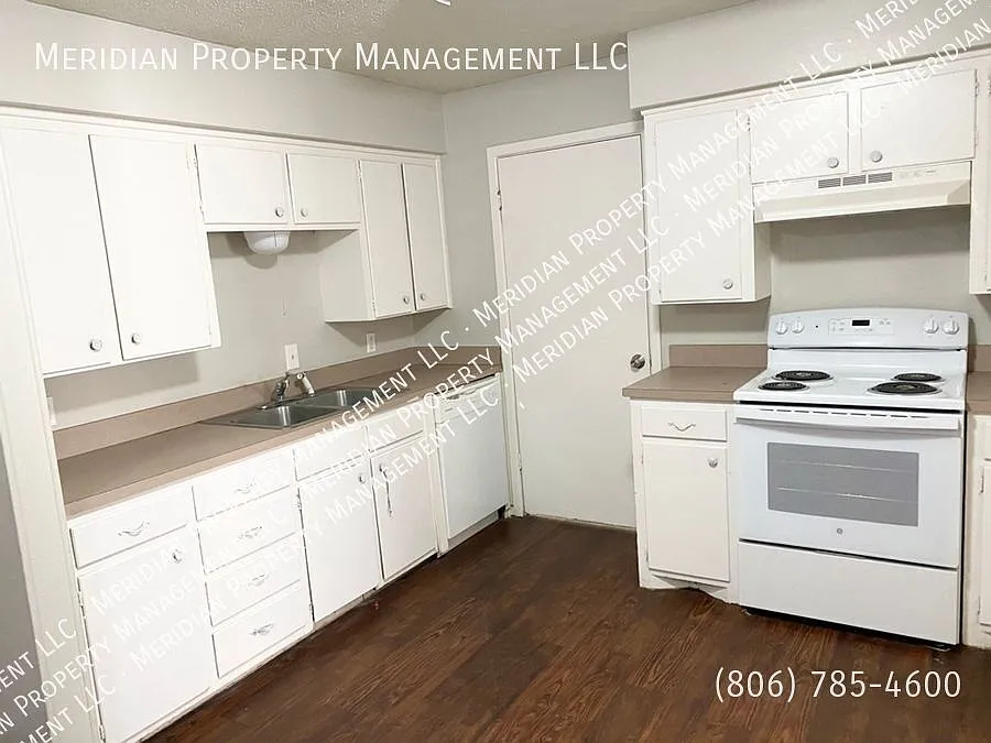 1706 Elkhart Ave — Photo 4