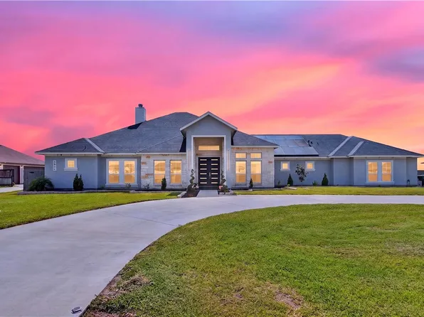 2234 Loxley Dr, Corpus Christi, TX 78415