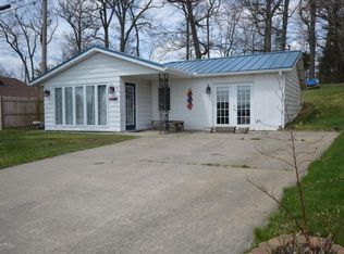 13622 Wayne St, Union, MI 49130
