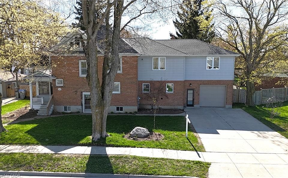 1st image of 540 Wellington Ave S