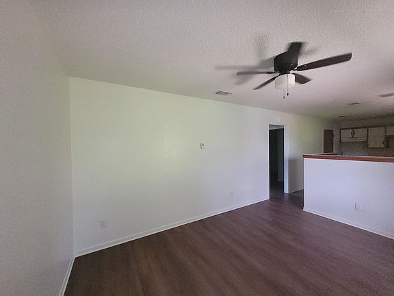 5th image of 205 W Washington Ave #C