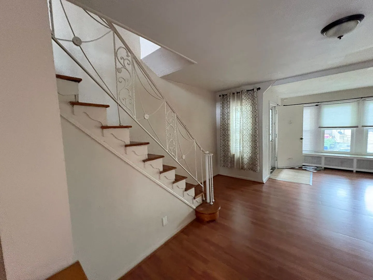 4112 Stirling St. — Photo 4