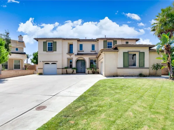 7485 Rock Creek Ct, Corona, CA 92880