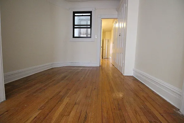 Rented by Luxor Homes & Investment Realty | media 22