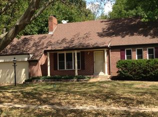 400 Stephanie Ln, Ballwin, MO