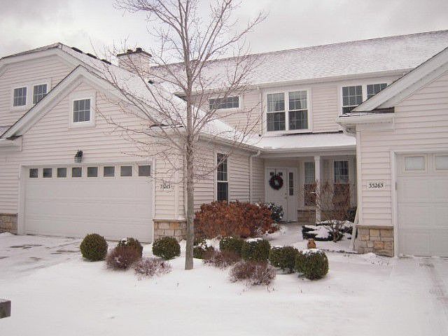1st image of 33263 Fairport Dr