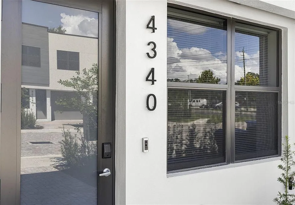 3 bed, 2.5 bath, 1632 sqft, $4,500 — Photo 2