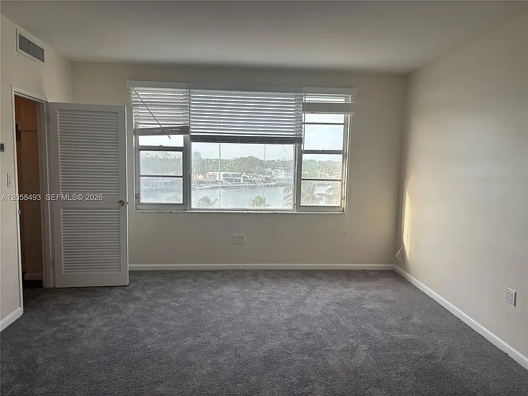 5255 Collins Ave #6J — Photo 13