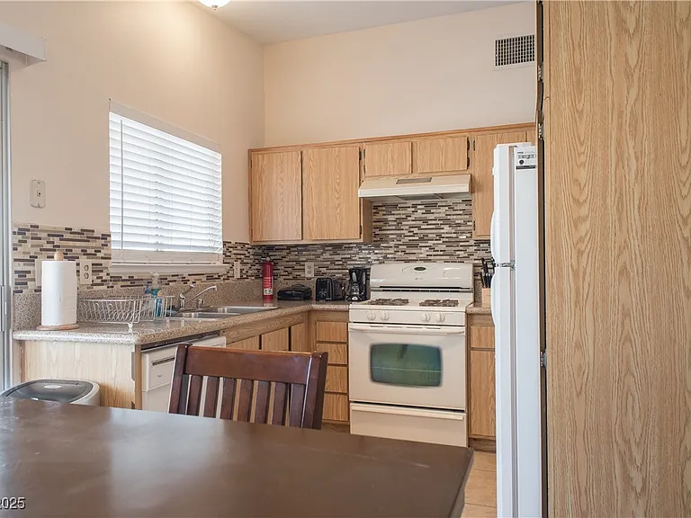 7250 Hardtack Cir — Photo 23