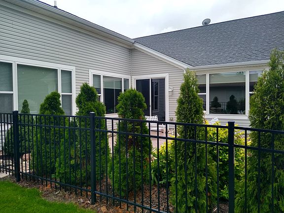 5th image of 13189 W Essex Ln