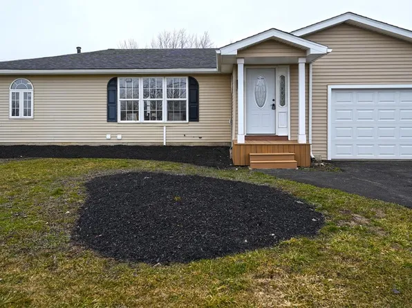 3798 Big Tree Rd, Hamburg, NY 14075