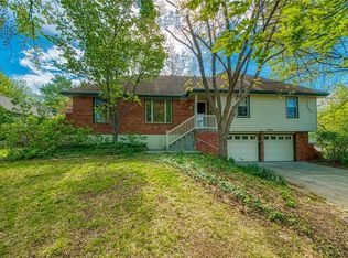 1935 SW 2nd St, Lees Summit, MO 64081