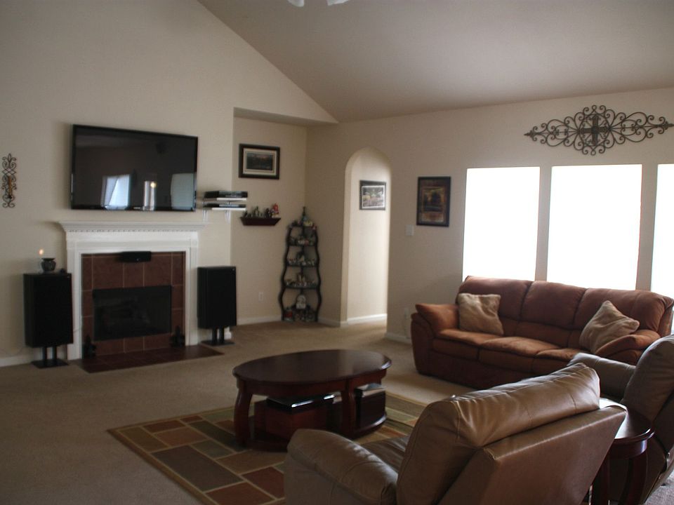 2nd image of 13040 Hazlewood Dr