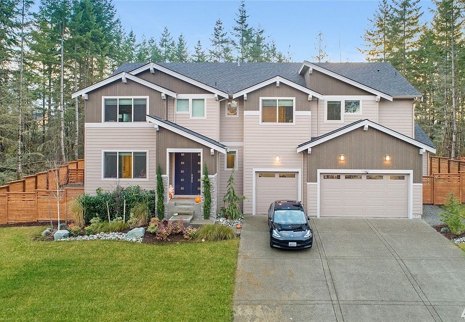 1st image of 13803 190th Ave E