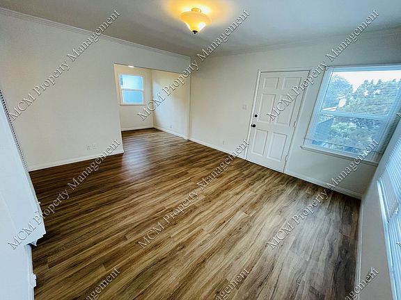 3rd image of 1200 Crenshaw Blvd APT 4