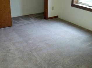 2035 Fort Riley Blvd APT B, Manhattan, KS 66502