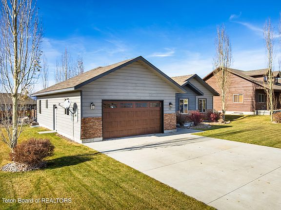 4th image of 398 Palisade Trl