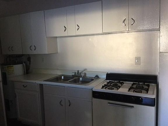 5th image of 1707 N Stanton St APT 7