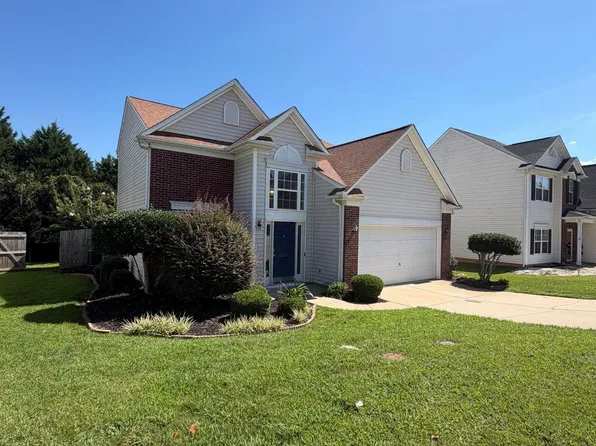 200 Stillwater Ct, Simpsonville, SC 29681