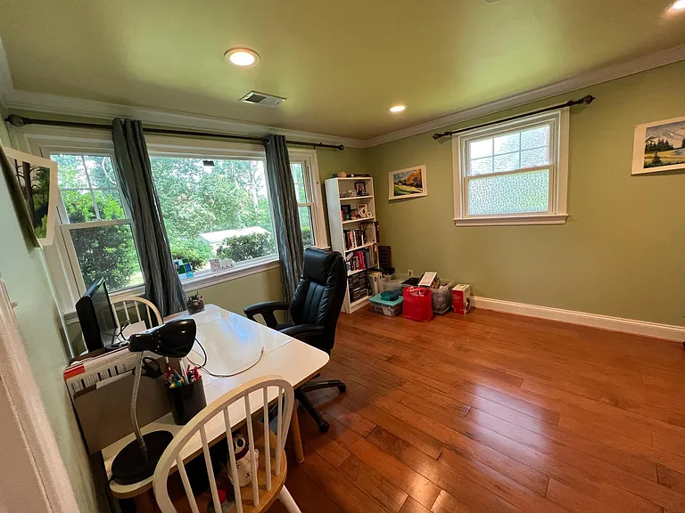 8 Virginia Dr — Photo 13
