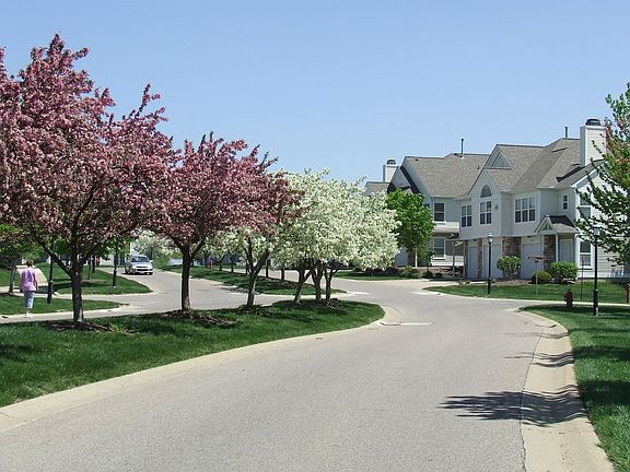 2nd image of 1581 Weatherstone Dr