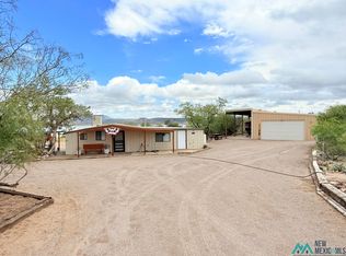 515 Pike Rd, Elephant Butte, NM 87935