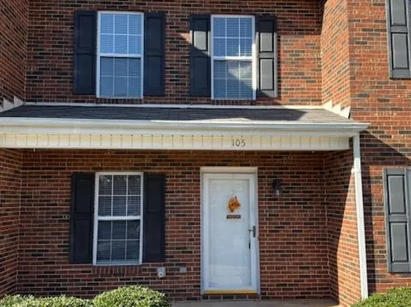 1092 22nd St NE APT 105, Hickory, NC 28601