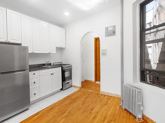 3rd image of 223 Sullivan St APT 4D
