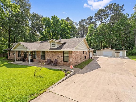 3rd image of 129 Pine Valley Dr