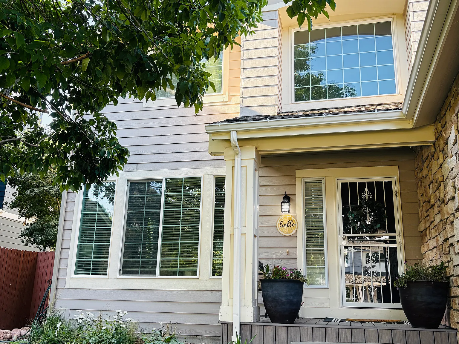 5 bed, 3.5 bath, 3673 sqft, $3,650 — Photo 2