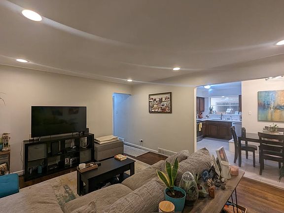 4th image of 5136 W 9th Ave #A