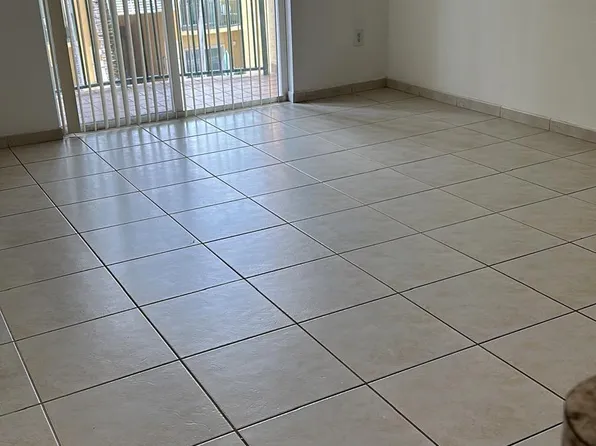 7240 NW 114th Ave APT 305, Doral, FL 33178