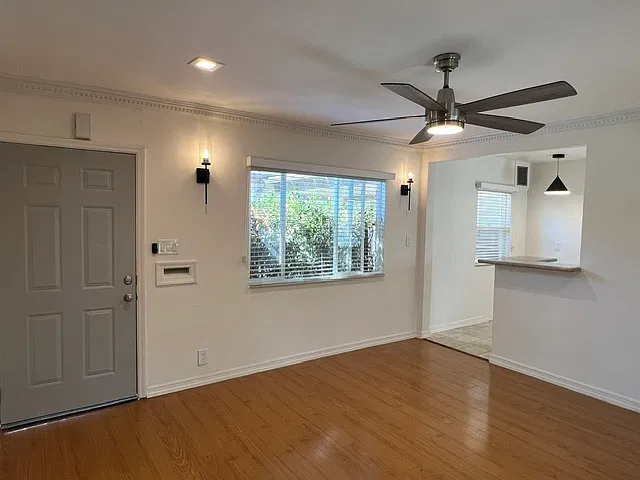 6079 Pickford St — Photo 4