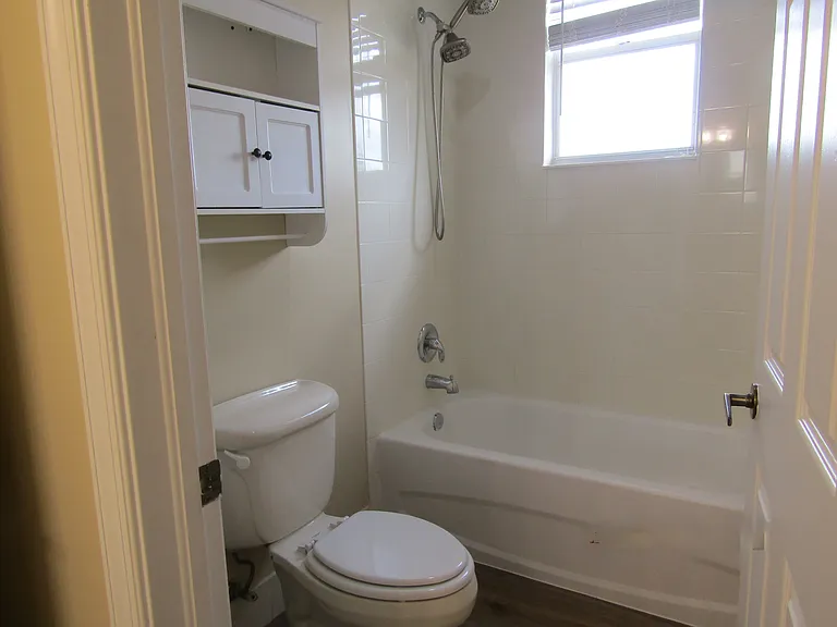 1756 SW Jamesport Dr — Photo 23