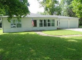 2224 E A St, Belleville, IL