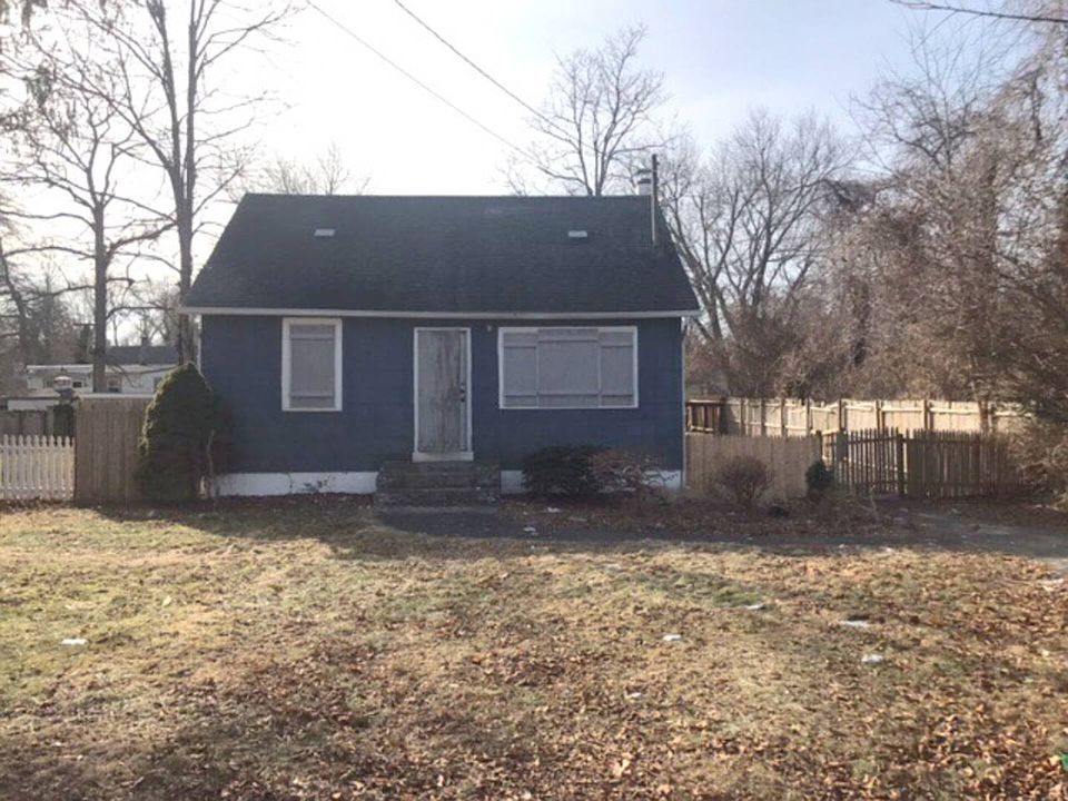 1st image of 134 McKinley Dr