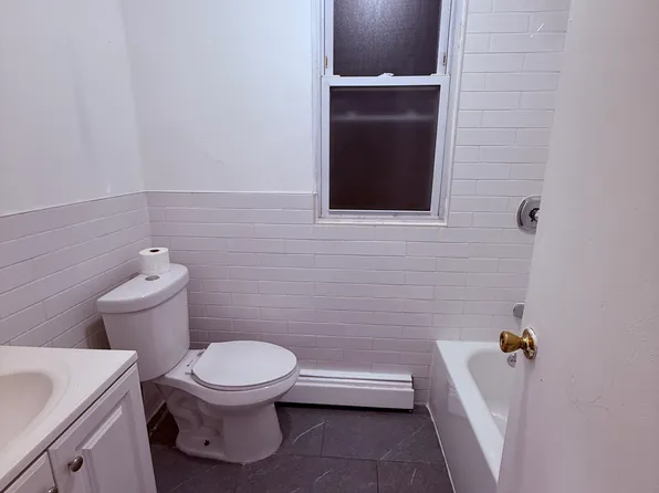 110 Duncan Avenue image 12 of 18