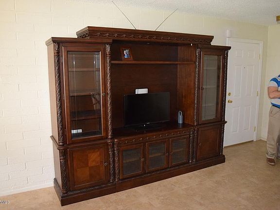 4th image of 2571 W Berridge Ln Unit 117
