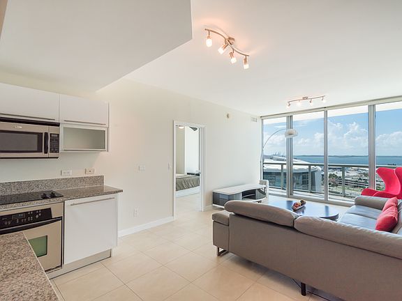 3rd image of 888 Biscayne Blvd APT 1604