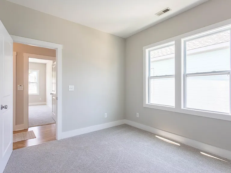 603 Campbell St — Photo 13