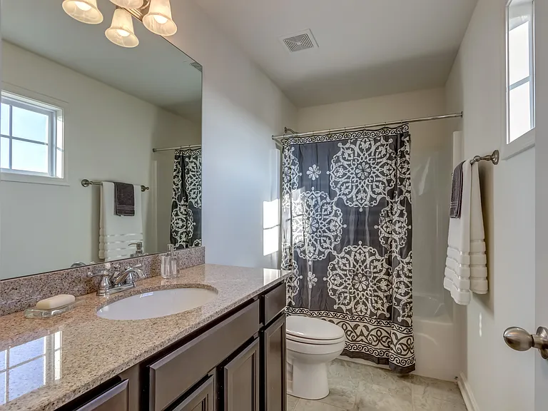 The Townhomes at Glasford Square — Photo 32