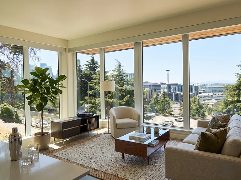 Bell View Apartments — Photo 160