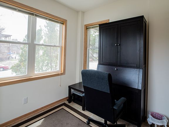 4th image of 3452 Bryant Ave S #2