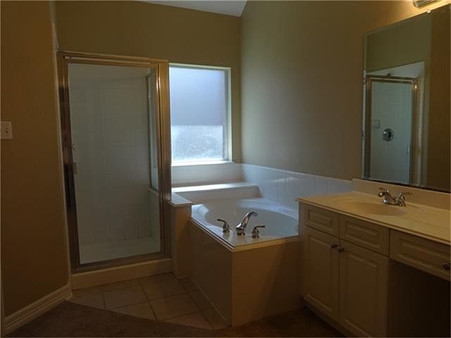 1st image of 7430 Heron Lakes Dr