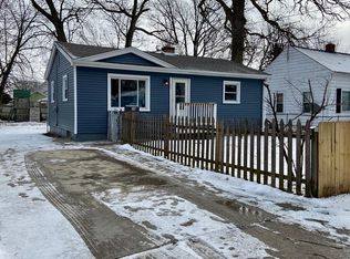 25 N Webster St, Aurora, IL 60505